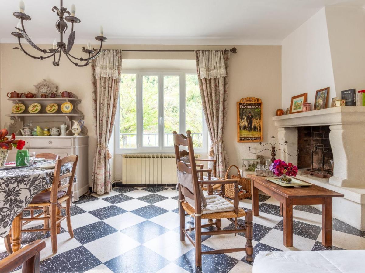 Holiday Home Le Cedre - Mbe101 By Interhome メネルブ エクステリア 写真